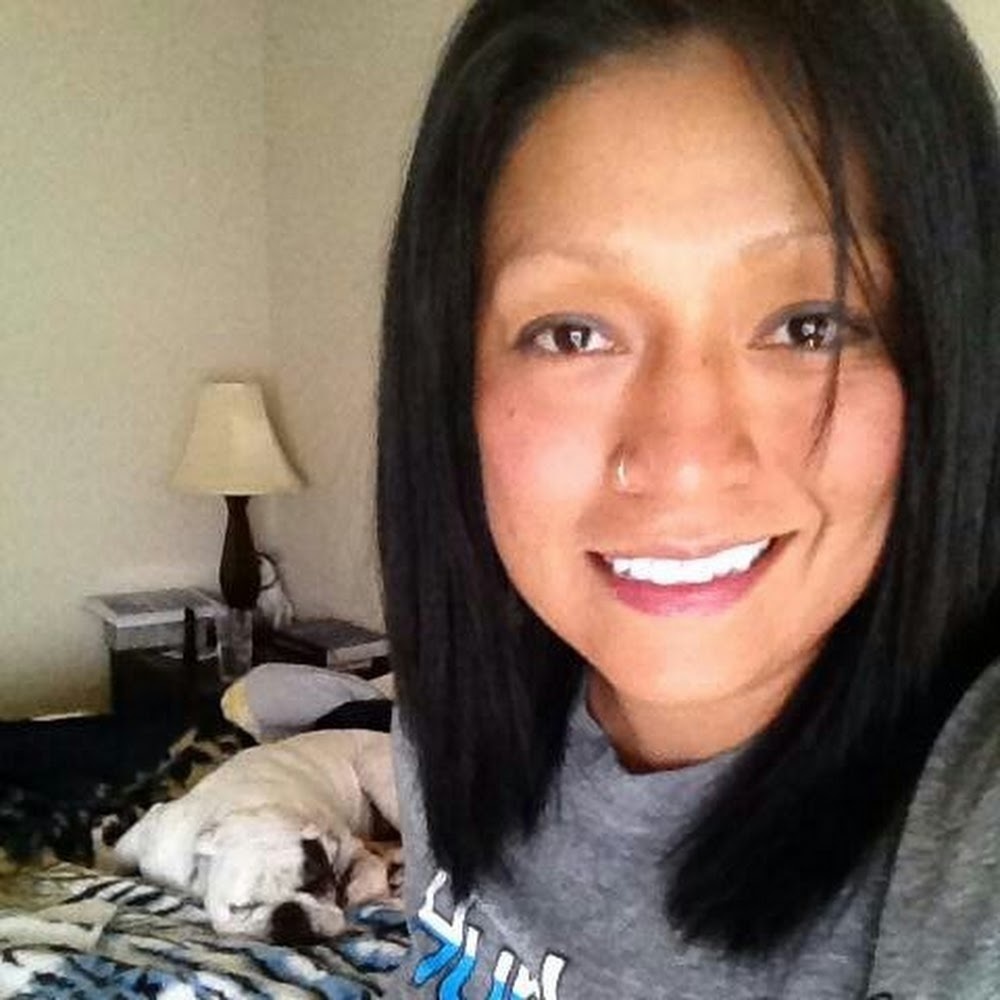 Meet your Posher, Claudia